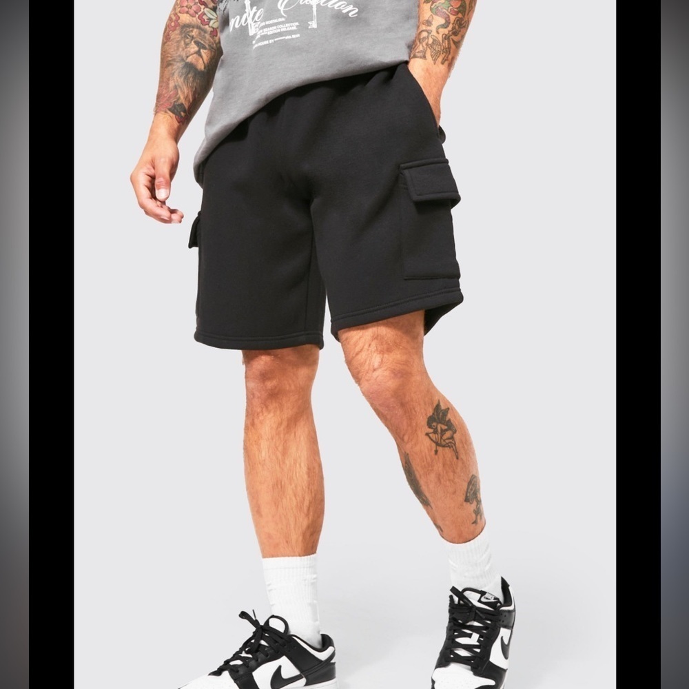 Champion loose fit cargo fleece shorts​​​​